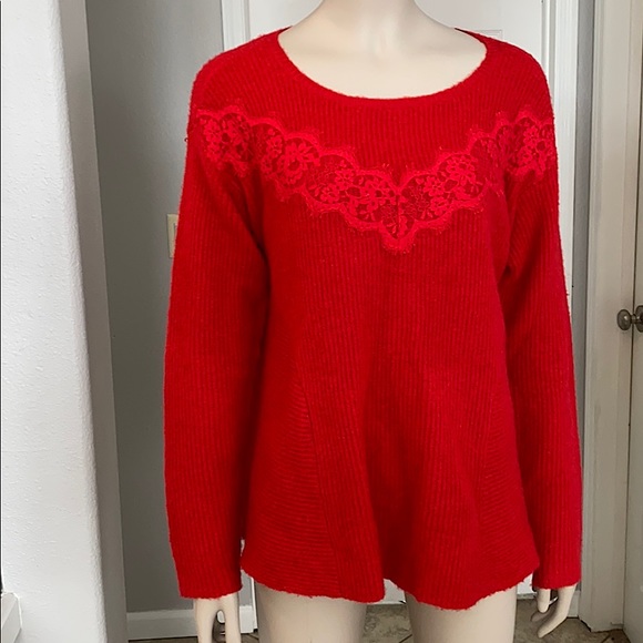 ⚫️ELLE red A-Line rubbed fuzzy sweater with lace - Picture 6 of 8